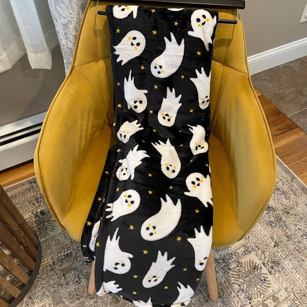 Halloween Plush Ghost Throw Blanket